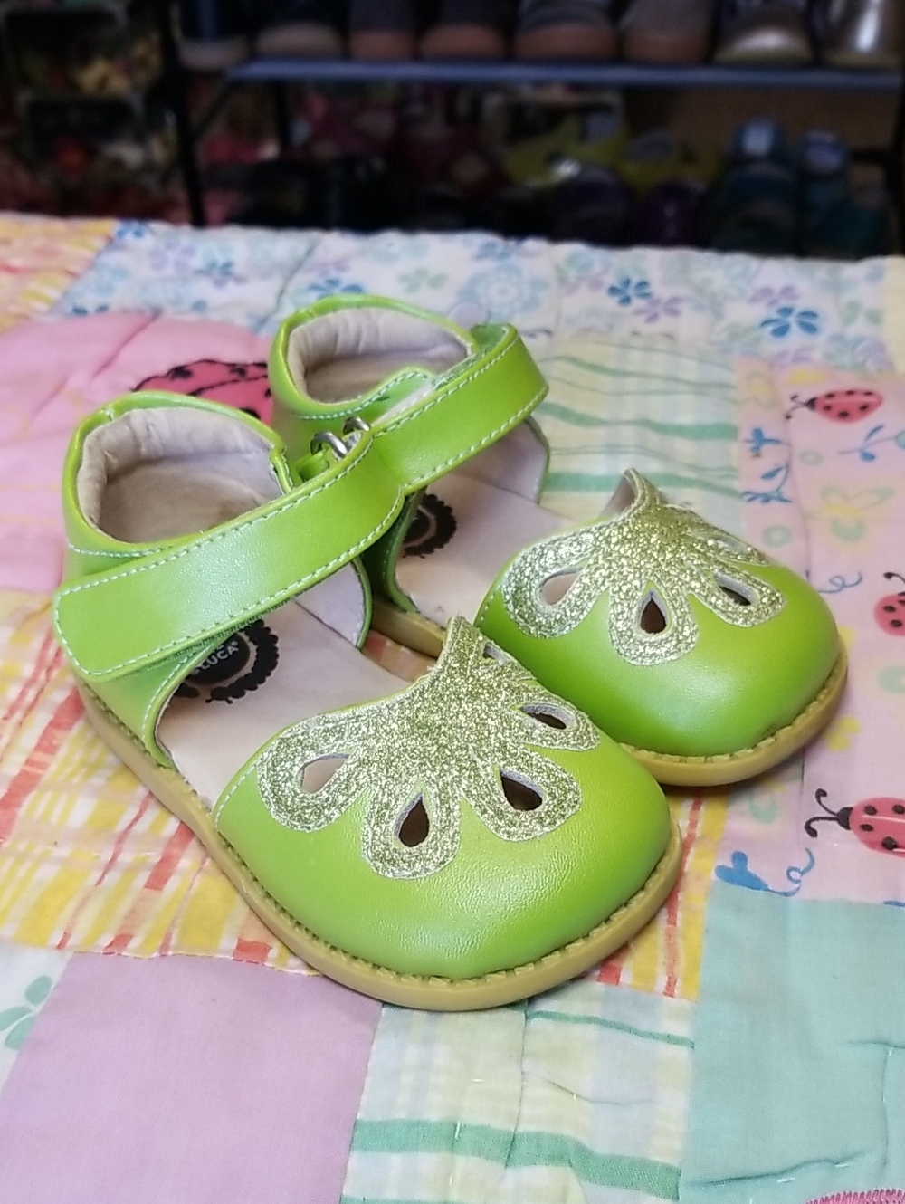 Livie & Luca Lime Green Glitter Mary Jane Shoes Size 6 Leather Petals